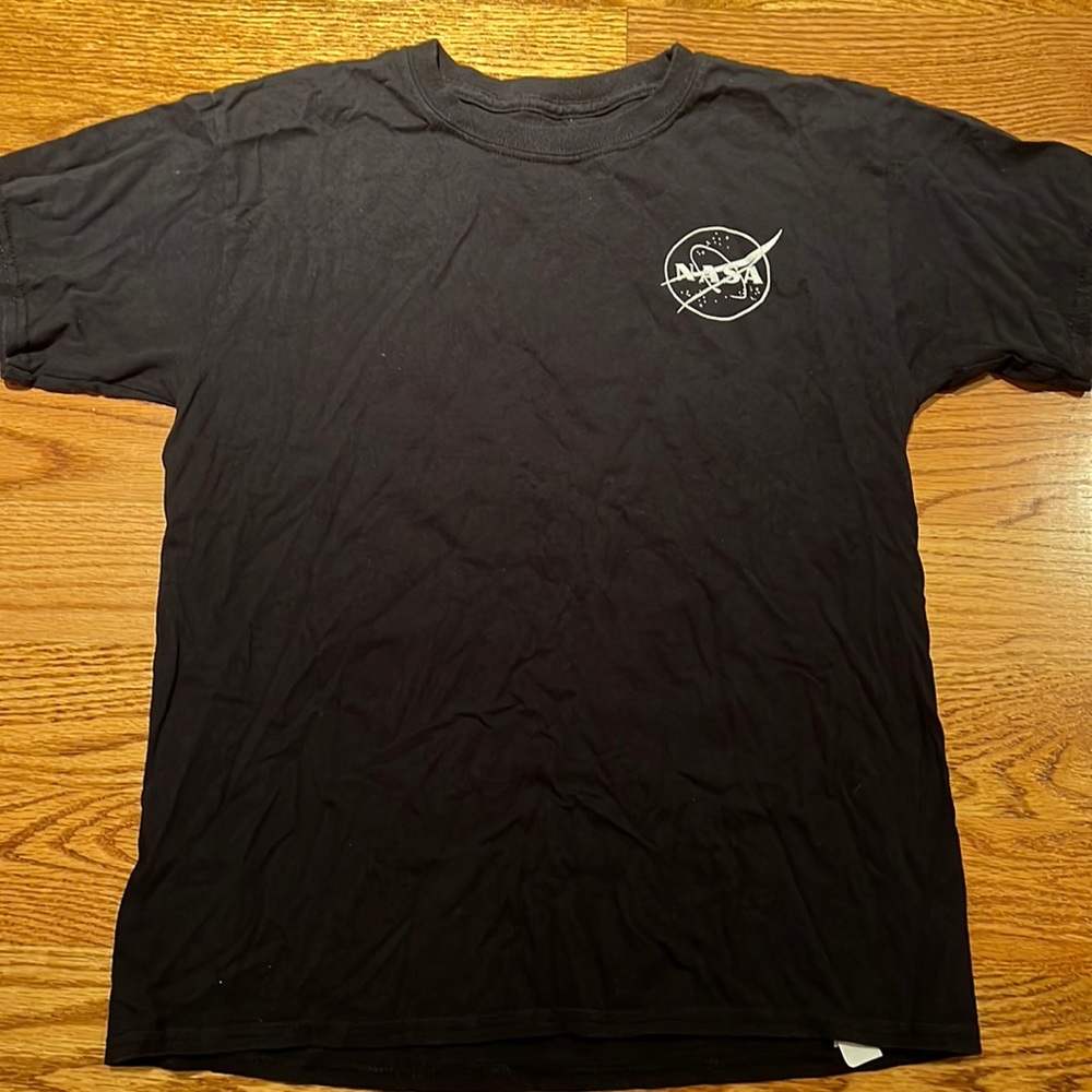 Neon Riot NASA tshirt size boys large